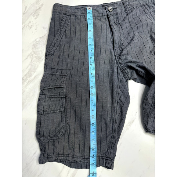 INC International Concepts Gray Cargo Shorts Men's Size 30/Small 100% Cotton - Picture 11 of 11
